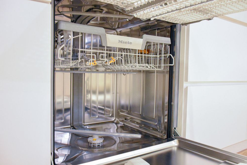Miele食器洗い機の使い方ガイド｜食器の入れ方で気を付けるポイントや